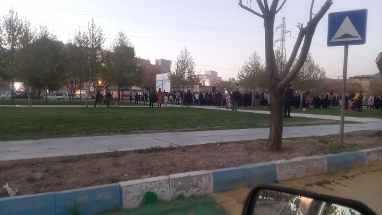 بی توجهی به دستورالعمل های بهداشتی در بوستان خرم آباد + فیلم