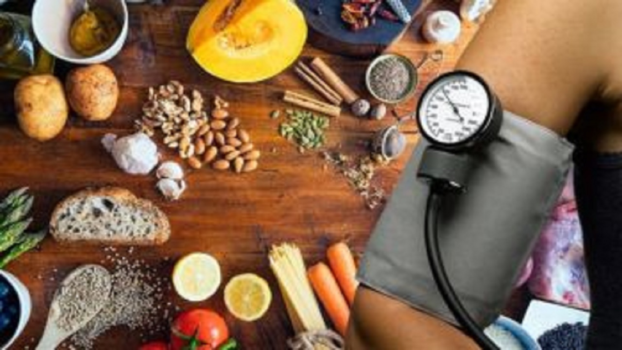 خطرات فشار خون را با دوری از این غذا‌ها کاهش دهید