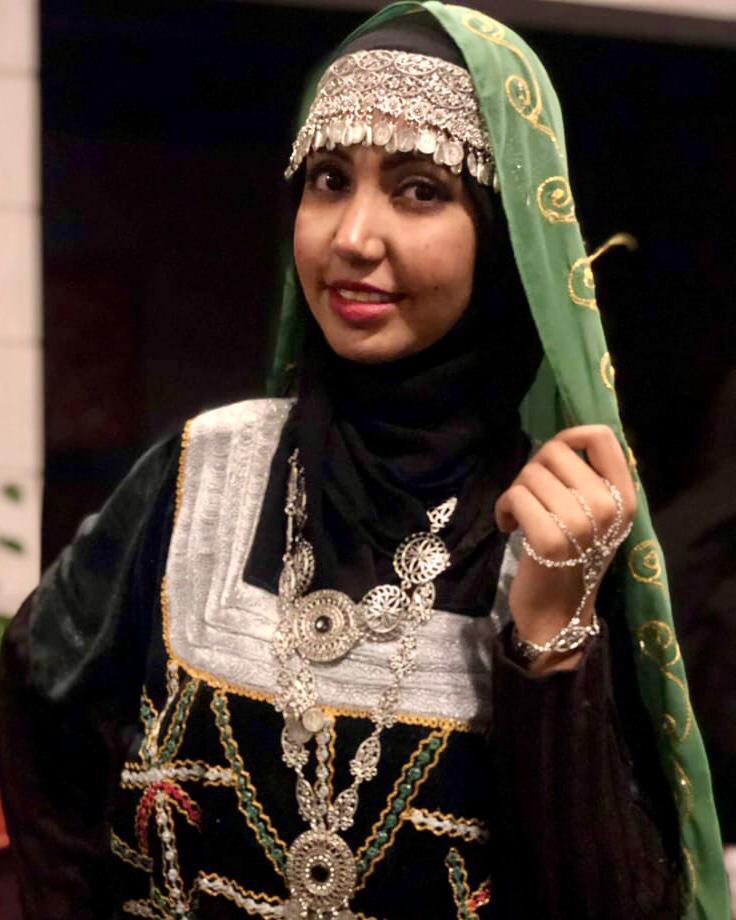 تلاش برای شکست جنگ با هنر و رسانه در یمن + عکس