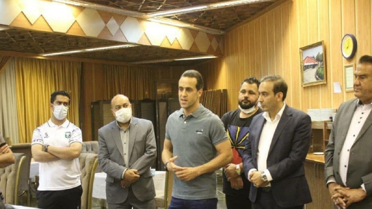 علی کریمی مشاور مالک باشگاه خیبر خرم آباد شد