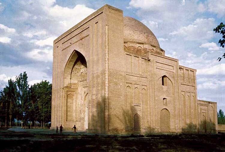 درباره زندان هارون در حوالی مشهد چه می دانید؟