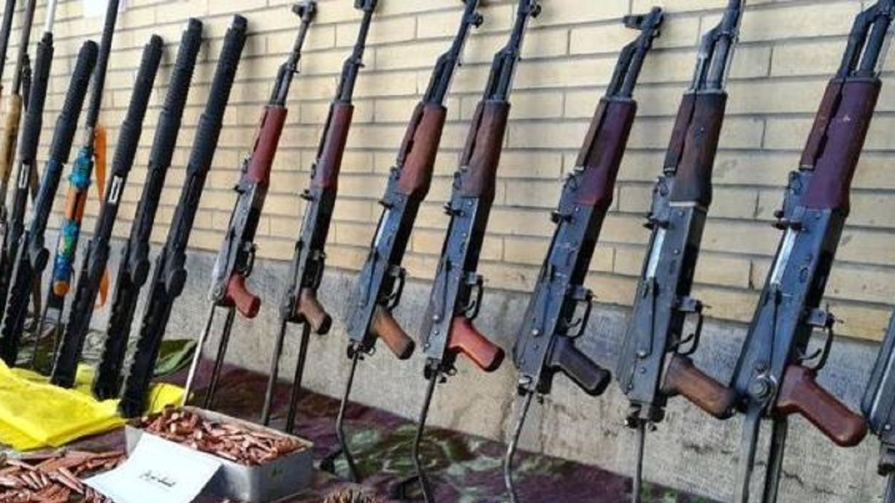انهدام باند قاچاق سلاح و مهمات در عملیات مشترک پلیس استان مرکزی