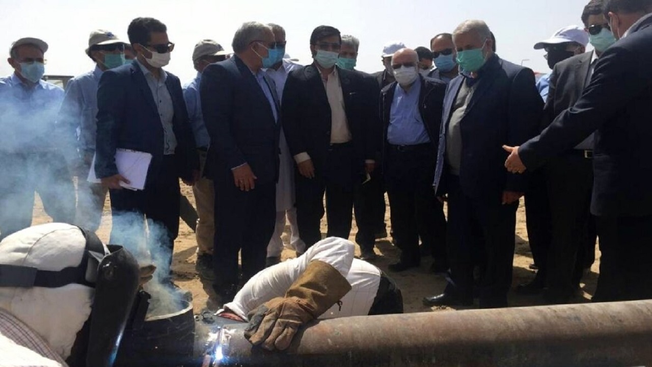 وزیر نفت از خط انتقال گاز زاهدان-زابل بازدید کرد
