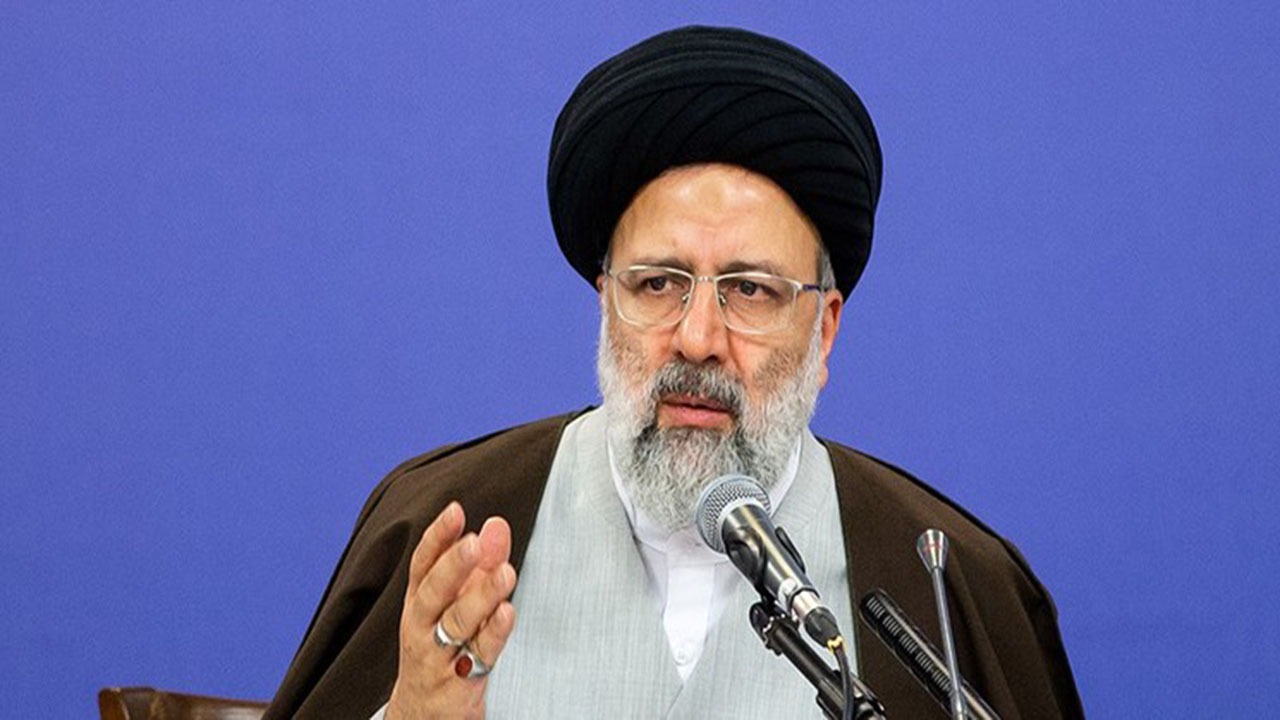خروج غیرقانونی کالا در پوشش ترانزیت، مصداق قاچاق سازمان یافته است/ تولید کنندگان و صادرکنندگان نباید گرفتار پیچ و خم‌های اداری شوند