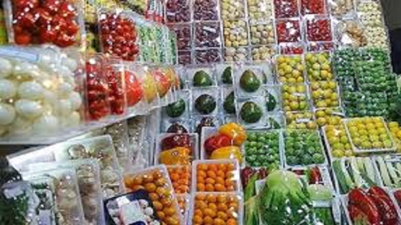 واردات کالا‌های اساسی و میوه‌های گرمسیری از مرز‌های سیستان و بلوچستان