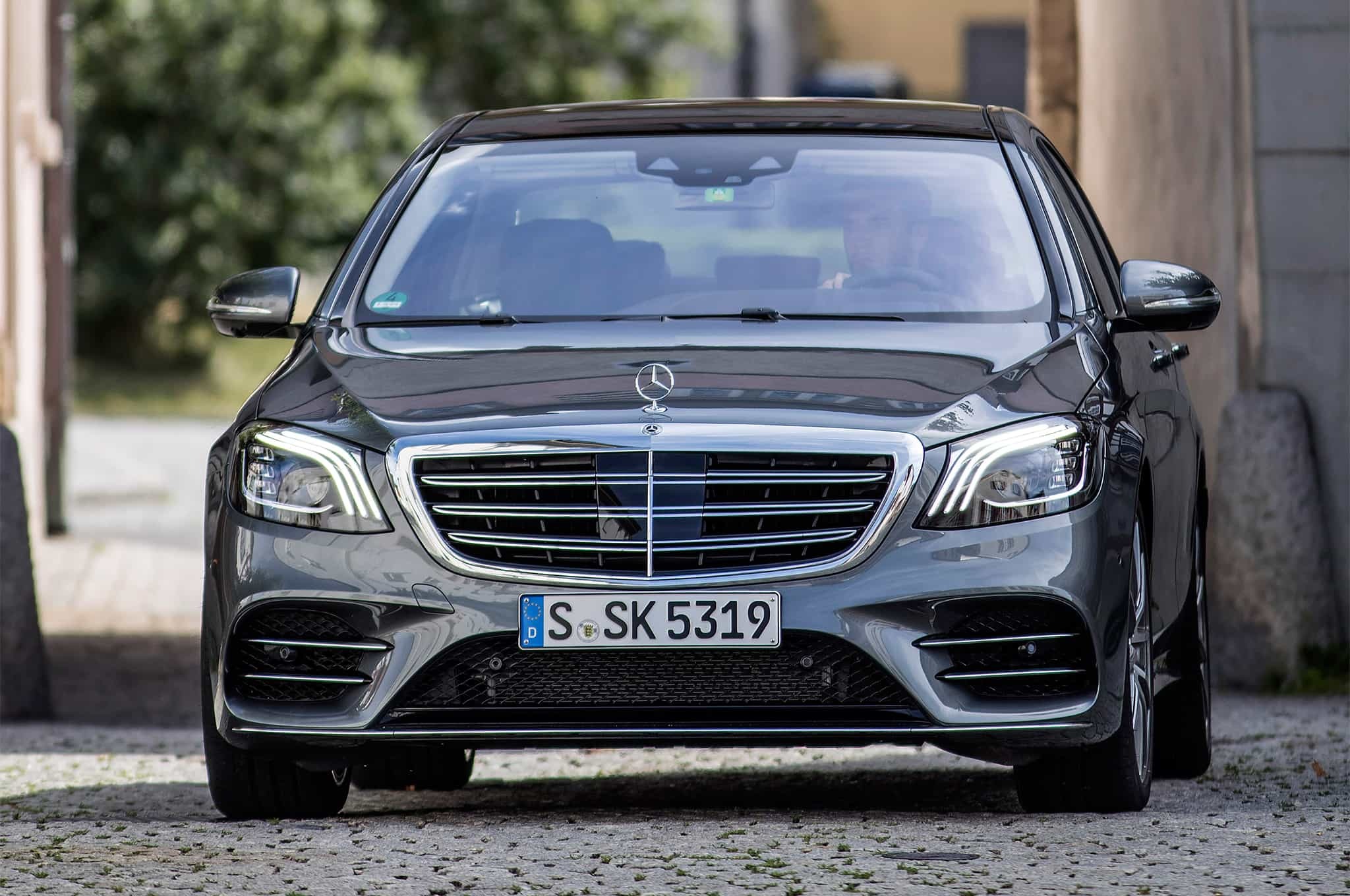مقایسه مرسدس&zwnj;بنز S500 با ب ام و X6 35i + مشخصات فنی