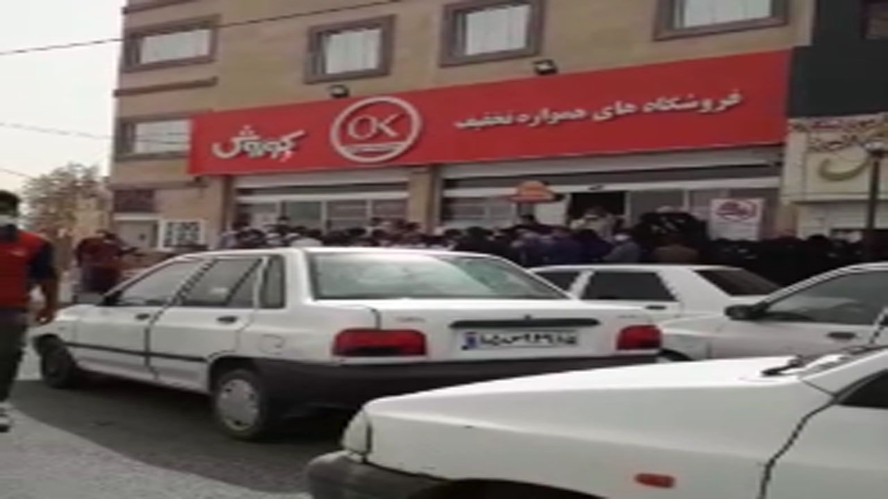صف روغن و مرغ شهر زاهدان در روزهای کرونایی + فیلم