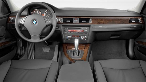 مقایسه مرسدس بنز S500 با ب ام و 320i سدان + مشخصات فنی