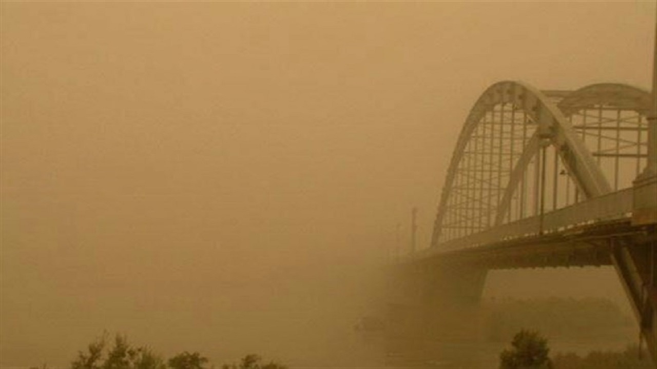 گرد و خاک آسمان خوزستان را فرا گرفت