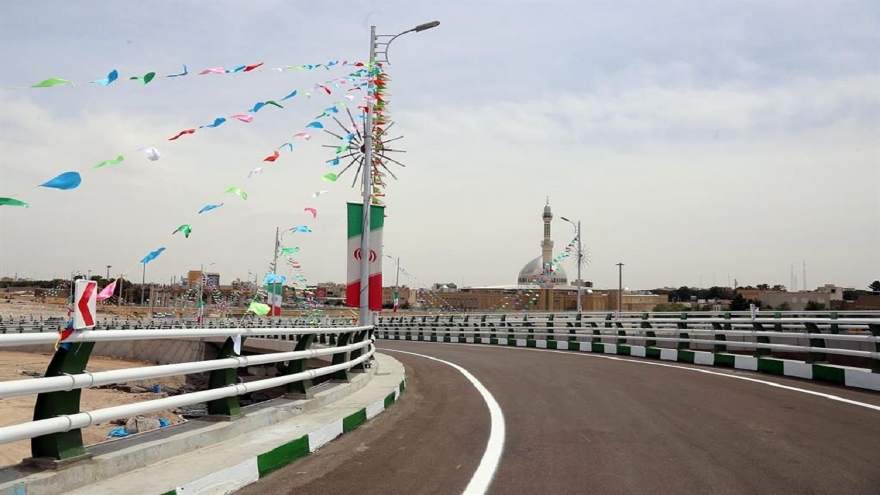 اتمام رمپ اتصال بلوار امام رضا (ع) به پل ۹ دی