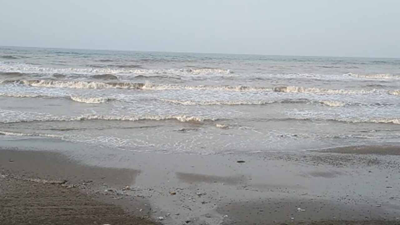 فیلمی از دریای طوفانی خزر