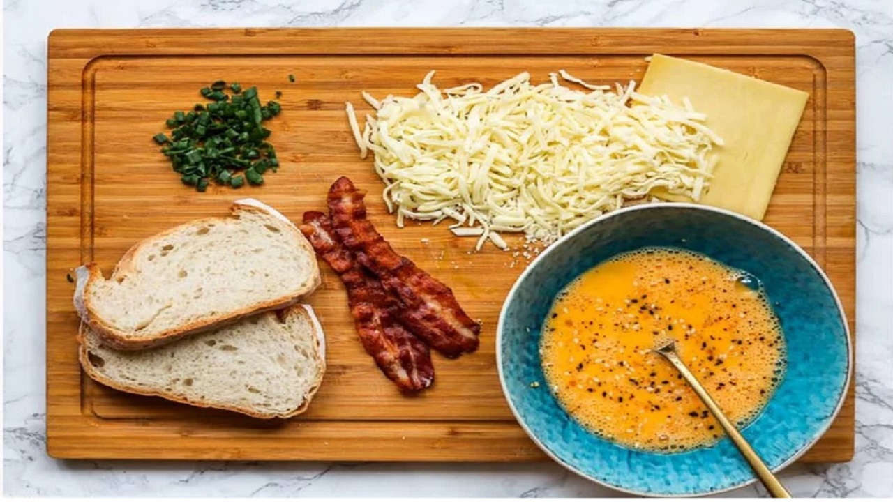 طرز تهیه نان و پنیر مخصوص؛ یک فرنچ تست خوشمزه