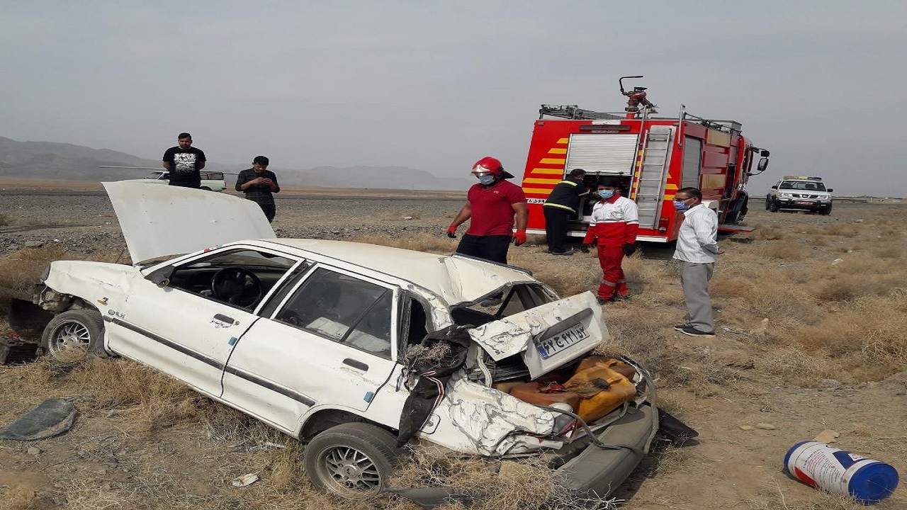 واژگونی پراید در جاده بیرجند- زاهدان