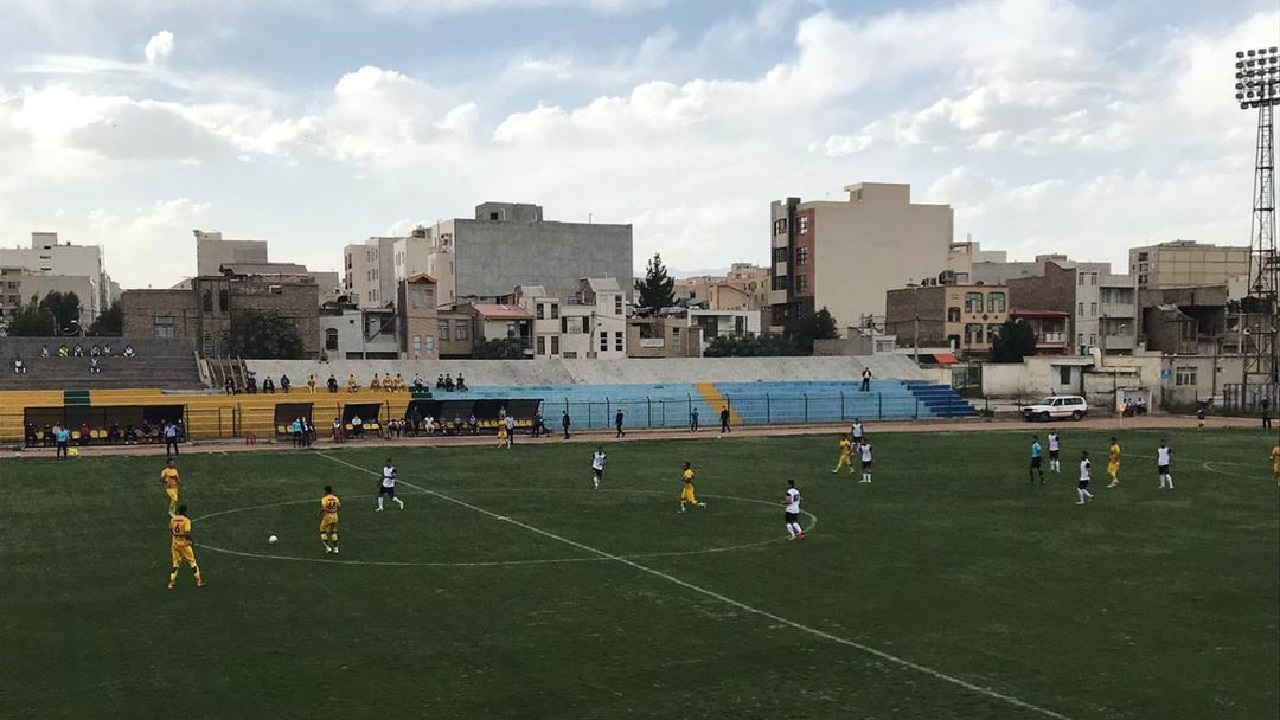 طعم تلخ شکست خوشه طلایی در اولین میزبانی خانگی