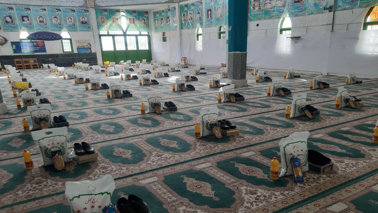 توزیع ۸۳۰بسته معیشتی در ریگان