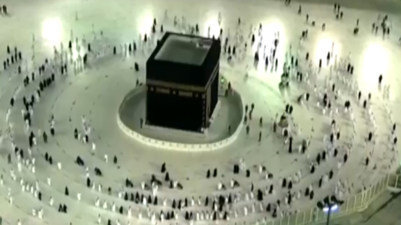 اولین روز رمضان در مکه مکرمه + فیلم