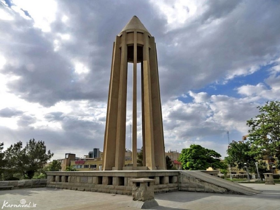 احیاء آثار باقی مانده از گذشته تاریخی شهر موجب بازیابی هویت فراموش شده آن می&zwnj;شود