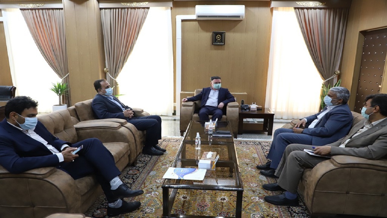 دستگاه قضا حامی مدیران پاک دست و دلسوز است