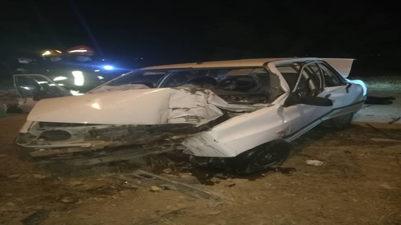نجات معجزه آسای دو راننده در تصادف رانندگی
