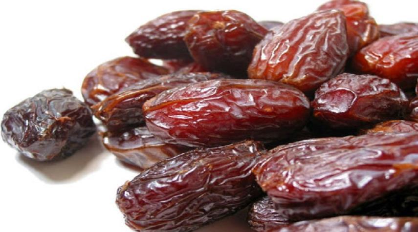 مزیت&zwnj;های شگفت انگیز افطار کردن با خرما