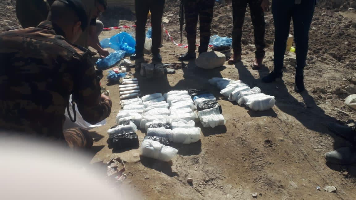 کشف ۱.۵ میلیون دلار پول و طلا در مخفیگاه داعش در موصل