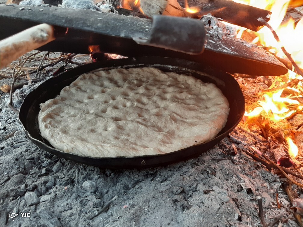 نان دو تابه ای نان دو تابه ای