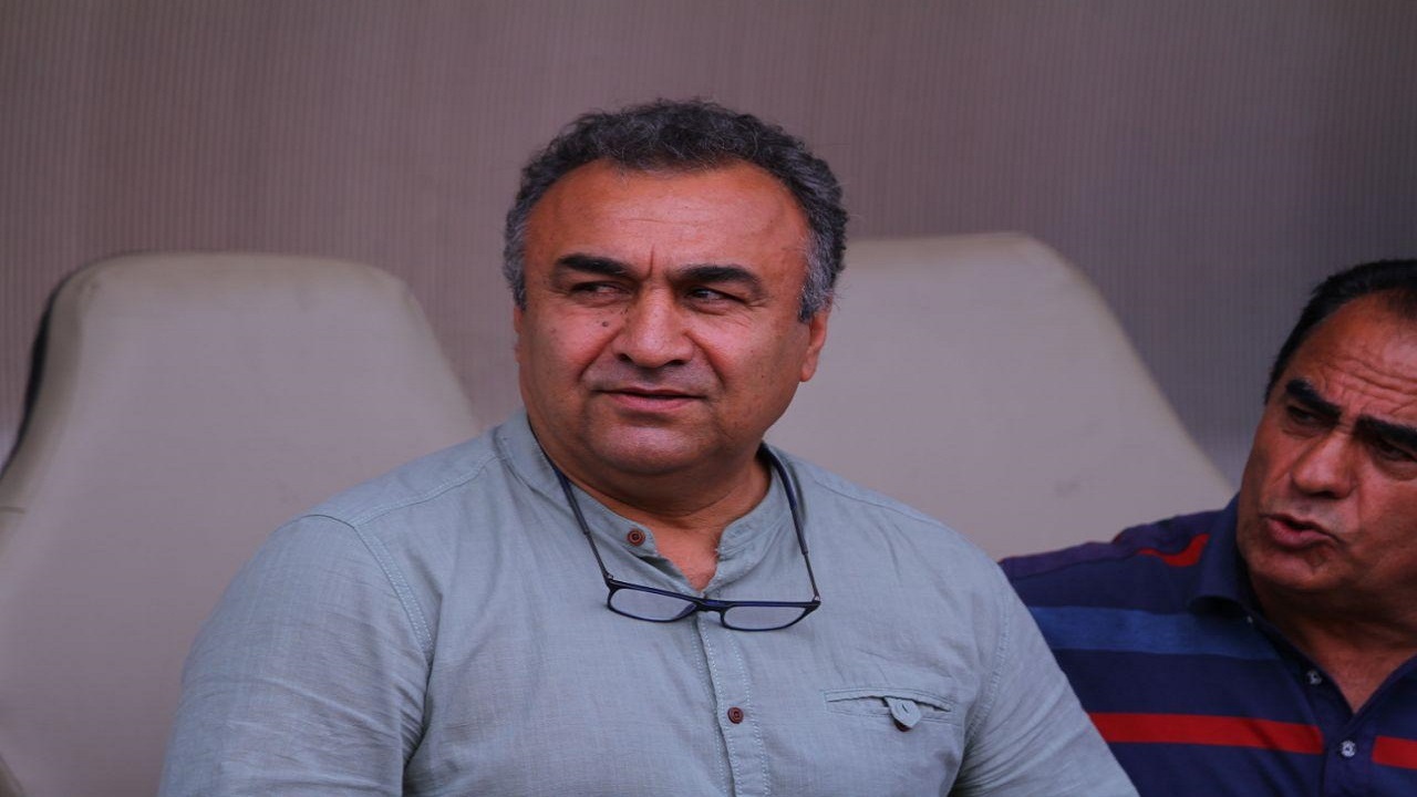 نگاهی بر زندگی ورزشی مرحوم نادر دست نشان