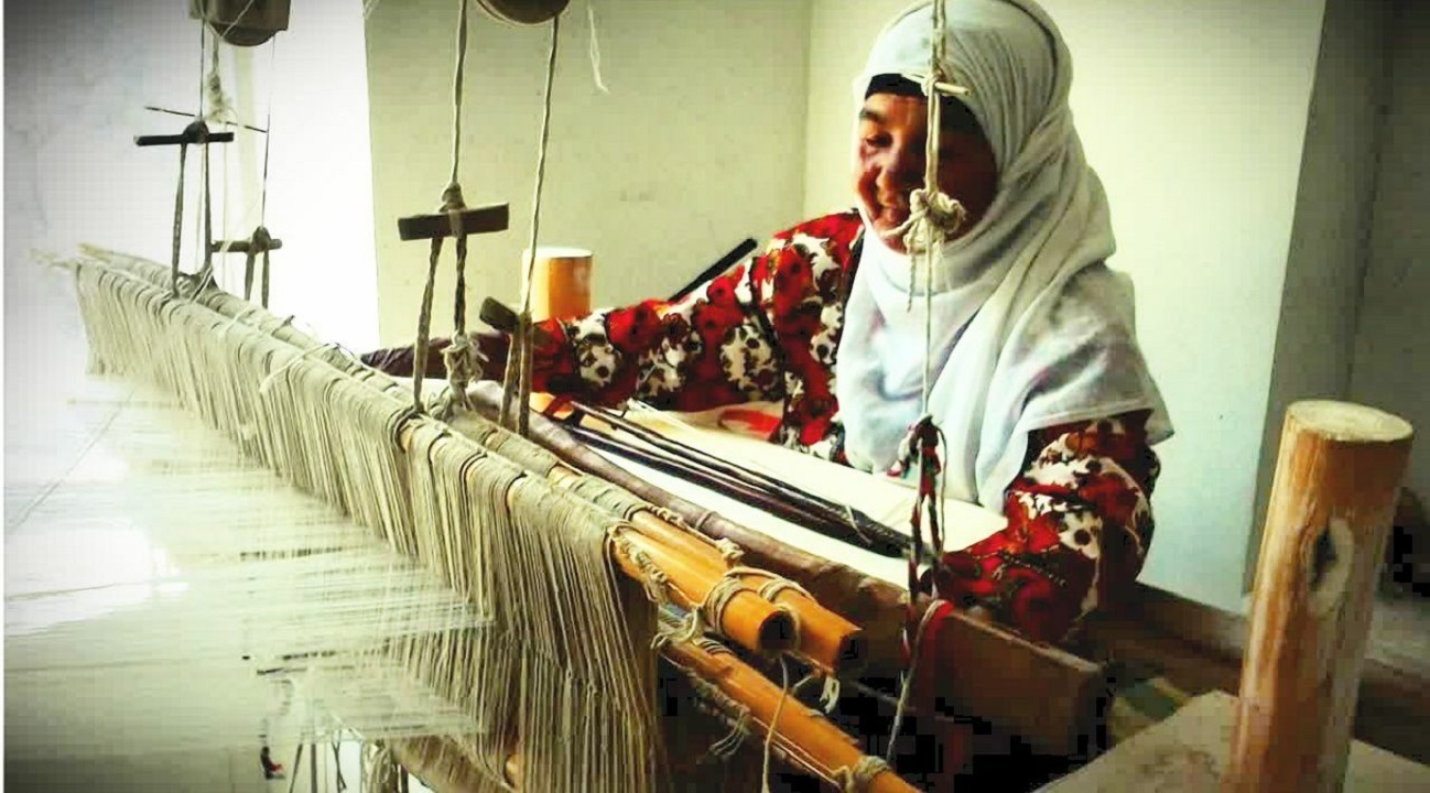 اعطای ۳۵۰ میلیارد ریال وام به هنرمندان صنایع‌دستی خراسان رضوی