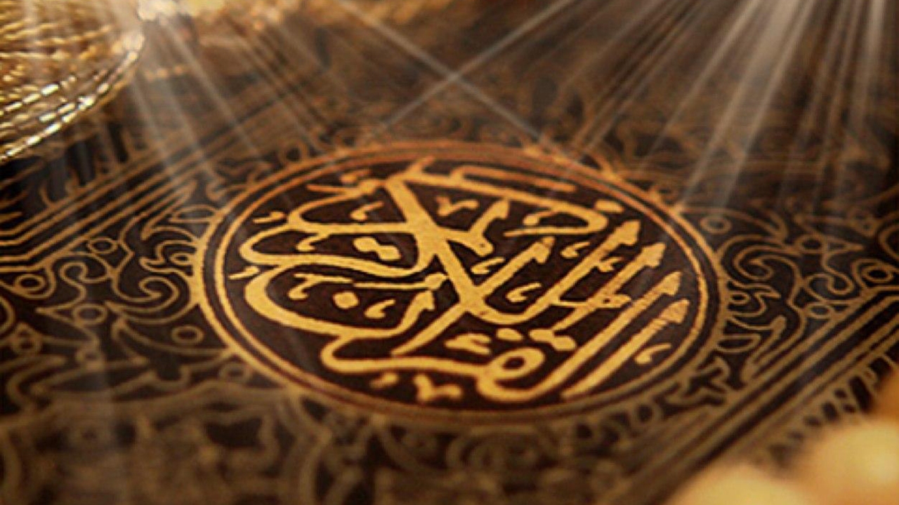 ترتیل سی جزء قرآن کریم با صدای استاد منشاوی + دانلود