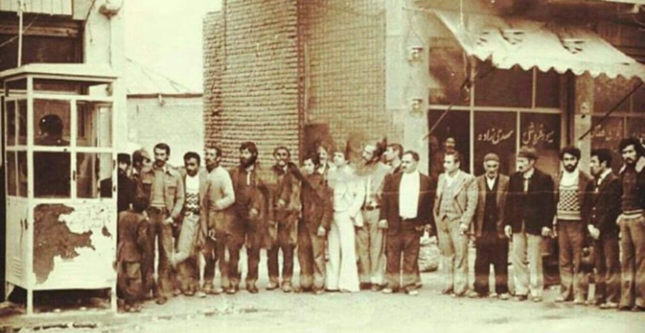 صف تلفن در دهه ۵۰ صف تلفن در دهه ۵۰