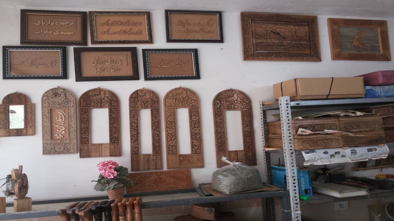 هنرمندانی که به چوب خشک جان می‌دهند / گلپایگان شهر ملی منبت