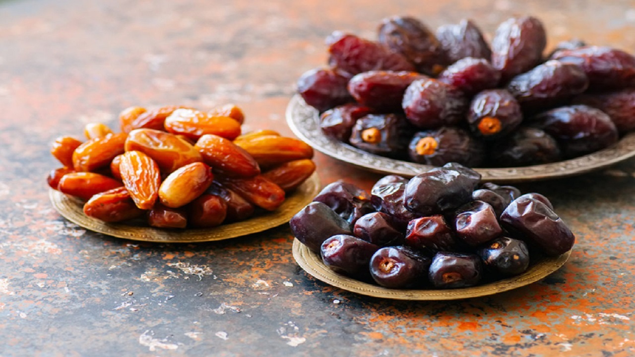 قیمت انواع خرما در میادین میوه و تره بار + نرخنامه