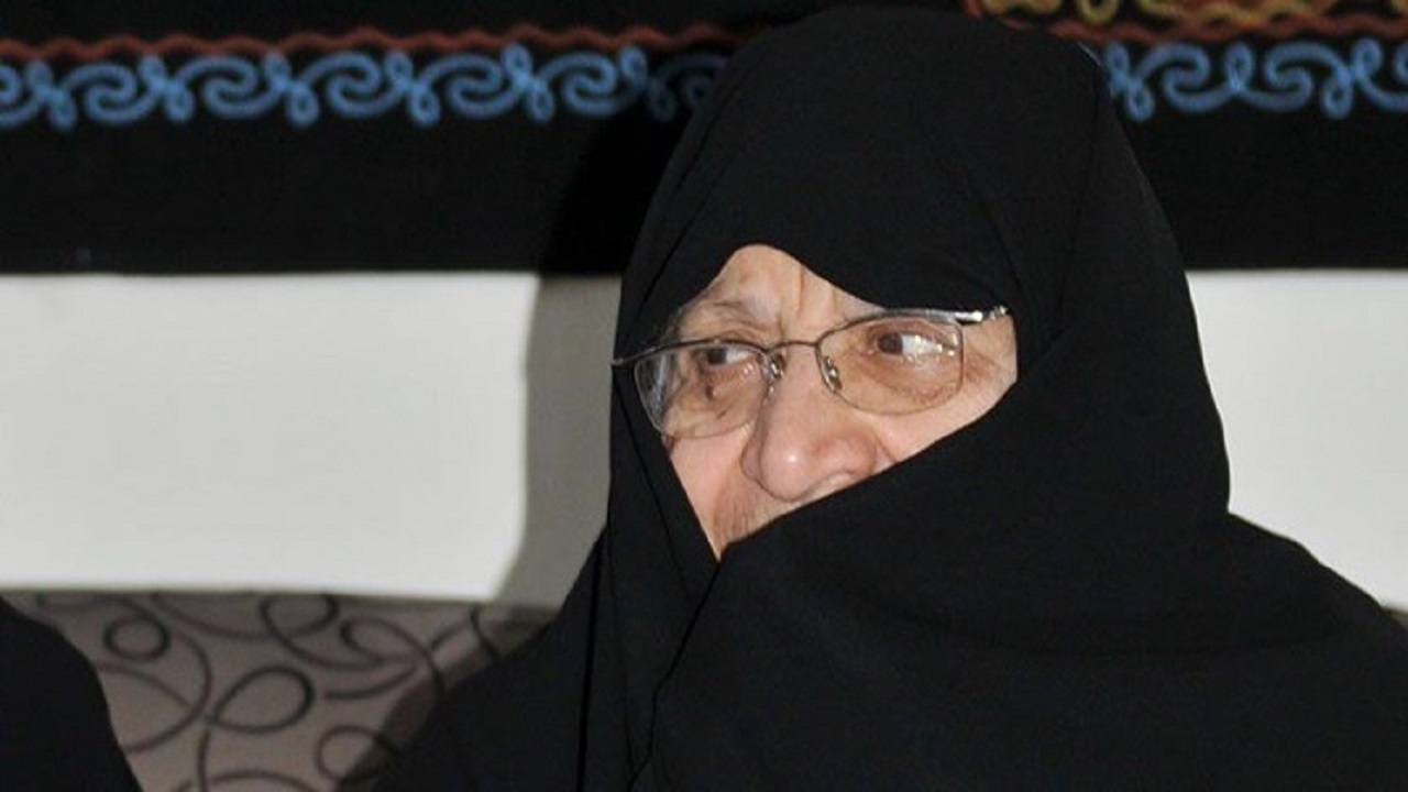 پیکر همسر شهید نواب صفوی در جوار حرم مطهر رضوی آرام گرفت