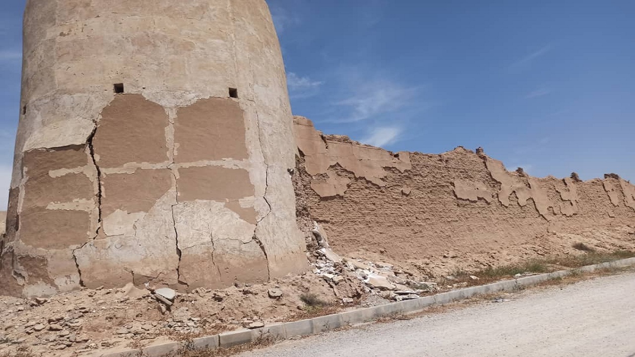 زلزله گناوه به برخی آثار تاریخی خسارت جزیی زد