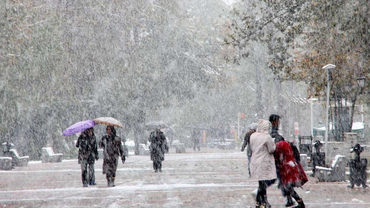 آسمان صاف تا کمی ابری،امنیت پروازها برقرار است