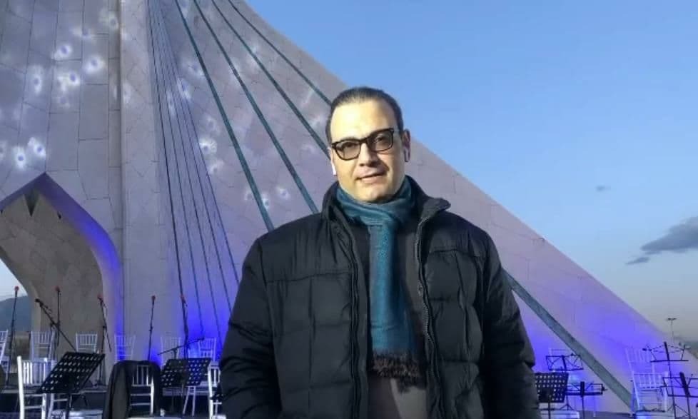 تب تند کنسرت&zwnj;های نوروزی در جزیره کیش/ مخاطبان، خواننده &laquo;با من بخوان&raquo; را آنلاین همراهی کردند