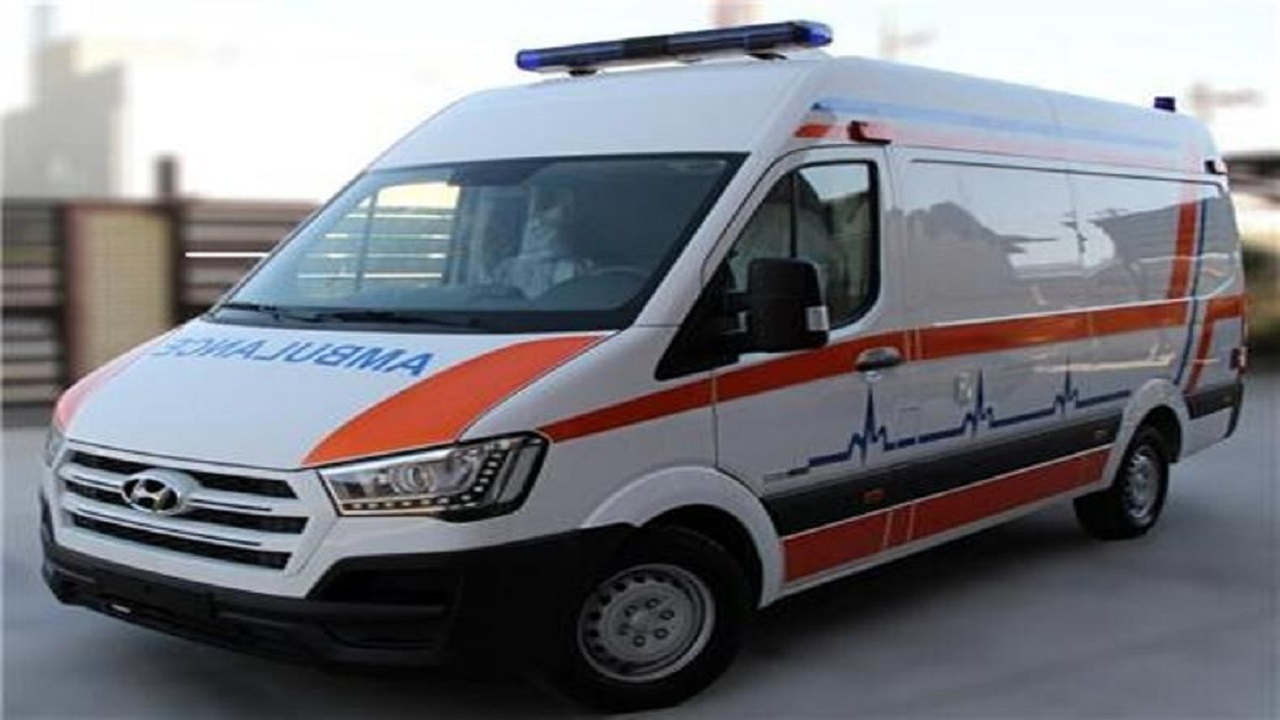واژگونی خودرو هشت نفر را راهی بیمارستان کرد