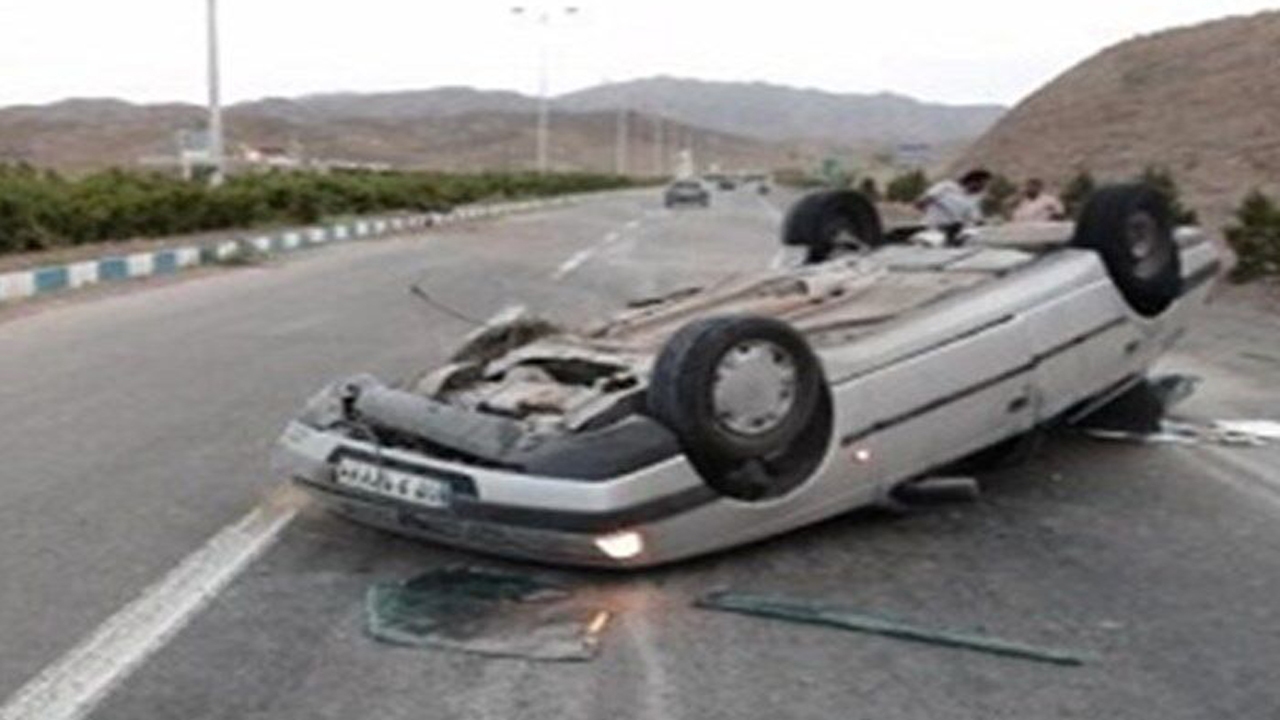 ۳ کشته و ۴ زخمی بر اثر واژگونی خودرو سواری در محور جهرم به شیراز