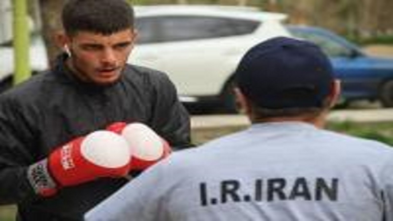 مرادی بوکسور اردبیلی کشورمان در جدول رقابت‌ها باقی ماند