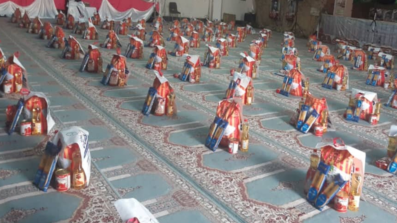 توزیع بسته معیشتی در ممسنی