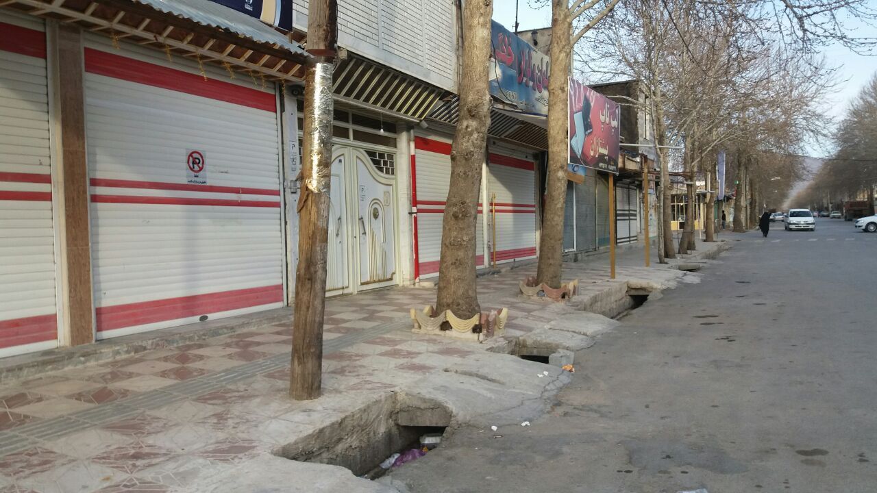 ۵۲ گشت مشترک بر تعطیلی بازار مهاباد نظارت می‌کنند