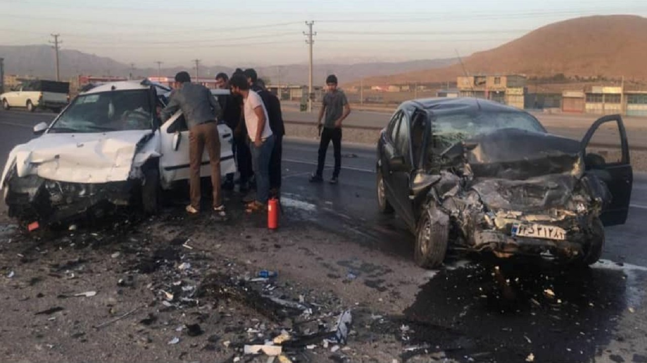 برخورد رخ به رخ سمند و تیبا در محور بروجن به شهرکرد