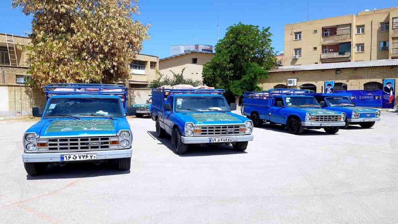کمک ستاد اجرایی فرمان امام به زلزله زدگان گناوه