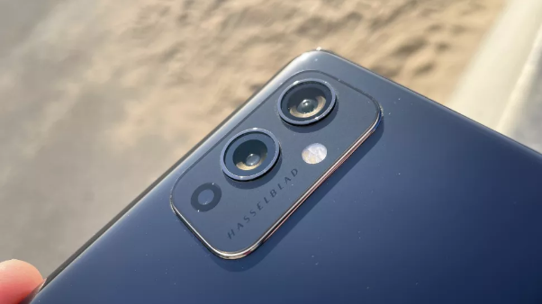 دوربین OnePlus 9 مقایسه OnePlus 9 و 9 Pro با پرچمداران سامسونگ و اپل