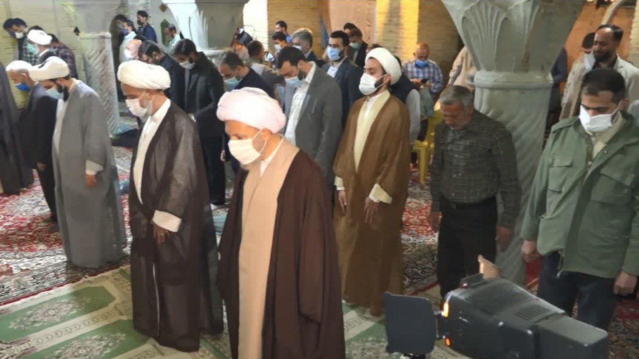 مراسم استغاثه به امام زمان (عج) در شیراز برگزار شد