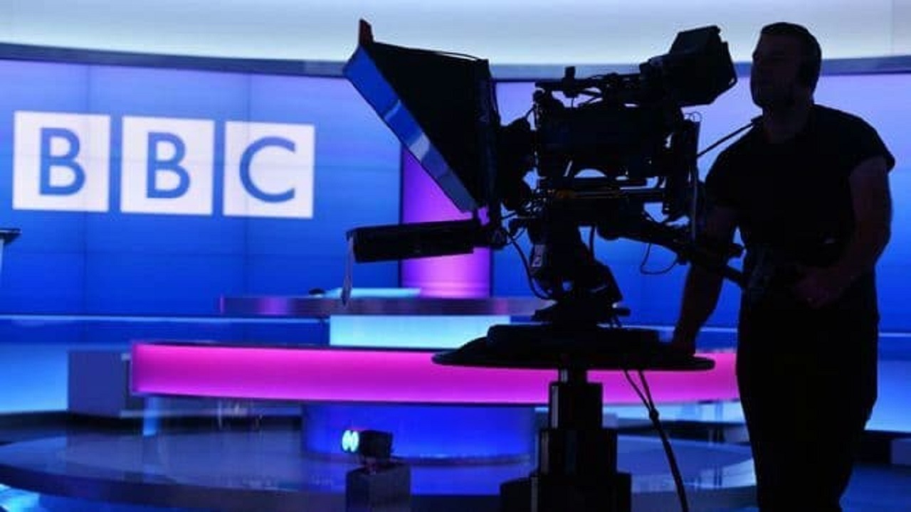 رونمایی از ترفند جدید رسانه سلطنتی/ به نام مخاطبان به کام BBC