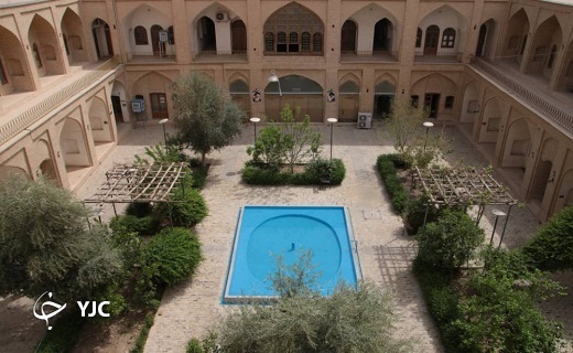 بازگشایی حوزه علمیه خان در یزد
