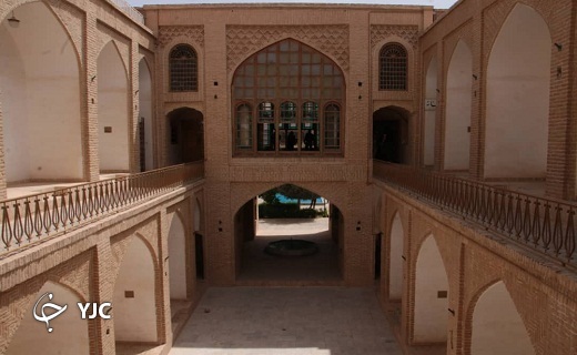 بازگشایی حوزه علمیه خان در یزد