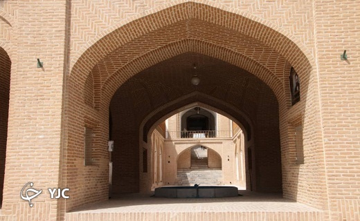 بازگشایی حوزه علمیه خان در یزد