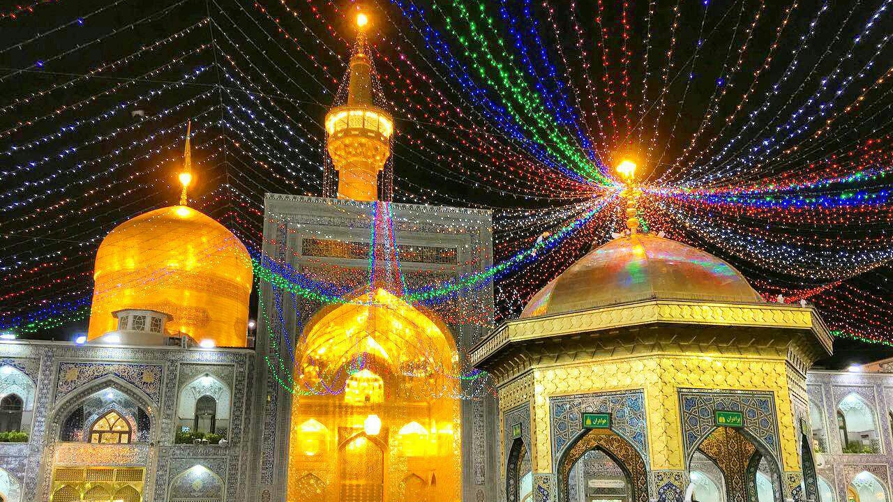 زیارتنامه امام رضا (ع) + متن و ترجمه